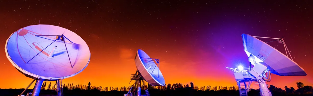 Photo of full width antennas